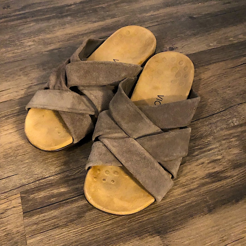 Vionic Juno Suede Slides Size 9 - image 1